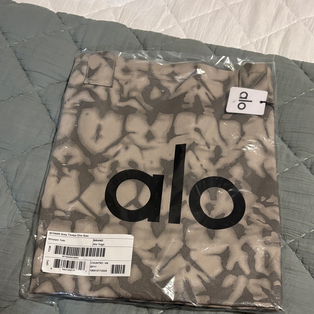 ALO Yoga Gray Tote Bag